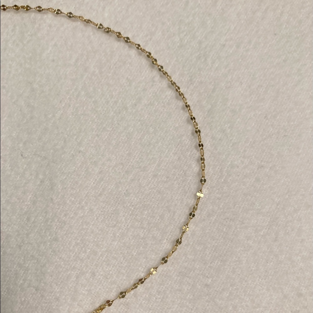 Delicate gold chain necklace - Picture 2 of 7